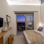 Villa Hyades B A Premier Luxury Getaway Near