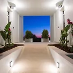 Hyades B A Premier Luxury Getaway Near Villa