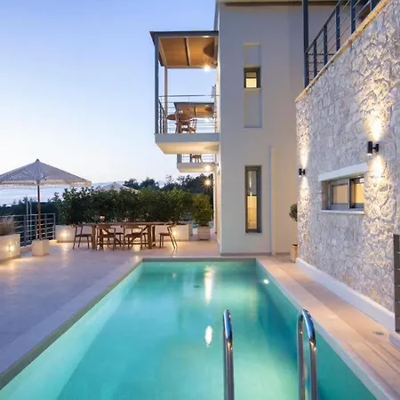 Hyades B A Premier Luxury Getaway Near Drymon