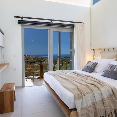 Hyades B A Premier Luxury Getaway Near