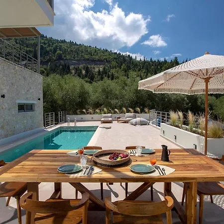 Hyades B A Premier Luxury Getaway Near Drymon