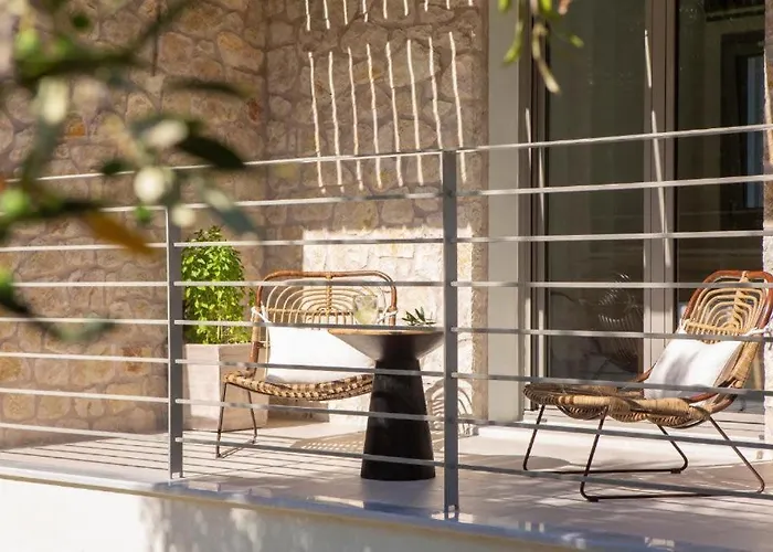 Villa Hyades B A Premier Luxury Getaway Near *