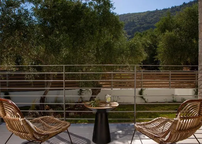 Villa Hyades B A Premier Luxury Getaway Near